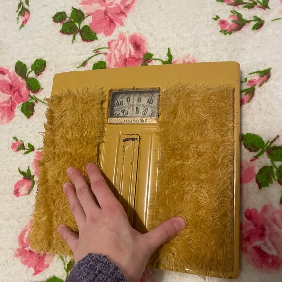 1960s furry yellow Counselor bathroom weight scale! - Picture 5 of 8